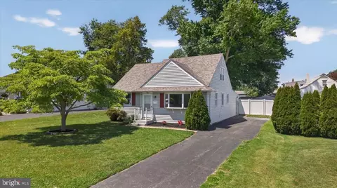 3405 Victor Ave, Brookhaven, PA 19015