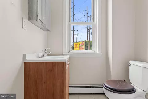 Bath - 8517 Lansdowne Ave, Darby, PA 19082 photo 2 of 3