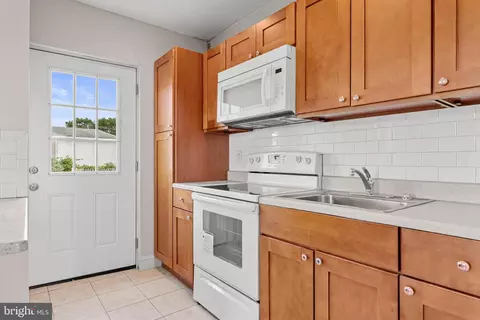 Kitchen - 8517 Lansdowne Ave, Darby, PA 19082 photo 1 of 2