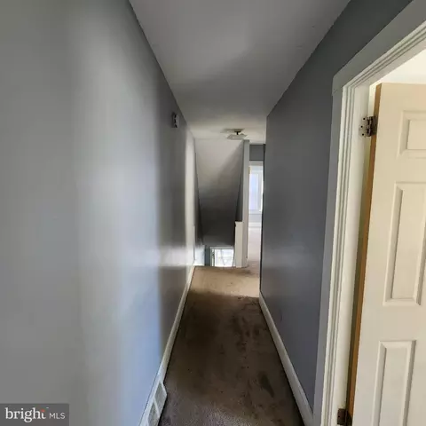 Entry Way - 206 Harvey Ave, Marcus Hook, PA 19061 photo 11 of 12