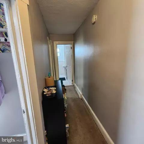 Entry Way - 206 Harvey Ave, Marcus Hook, PA 19061 photo 5 of 7