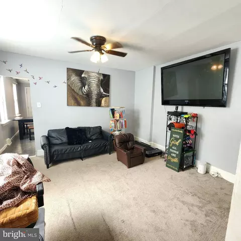 Entry Way - 206 Harvey Ave, Marcus Hook, PA 19061 photo 1 of 7