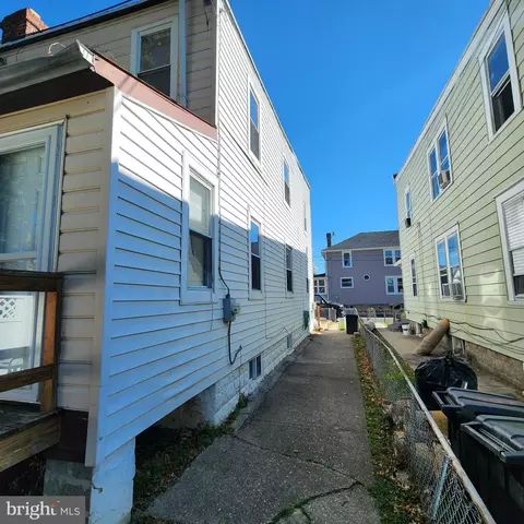 Entry Way - 206 Harvey Ave, Marcus Hook, PA 19061 photo 1 of 12