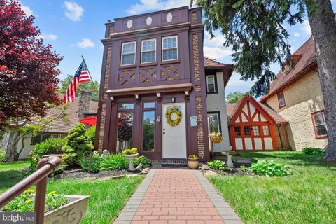 Exterior - 14 Windsor Cir, Springfield, PA 19064 photo 2 of 4