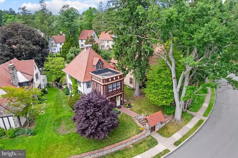 View/Area - 14 Windsor Cir, Springfield, PA 19064 photo 1 of 6