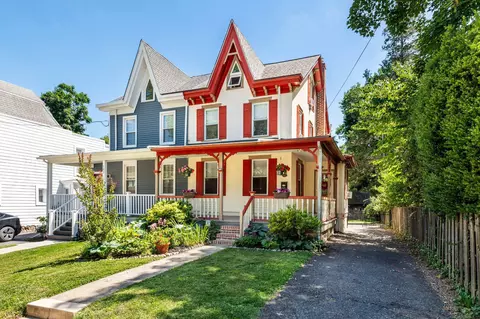 100 E Jefferson St, Media, PA 19063