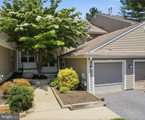 350 Danbury Ln #350, Glen Mills, PA 19342