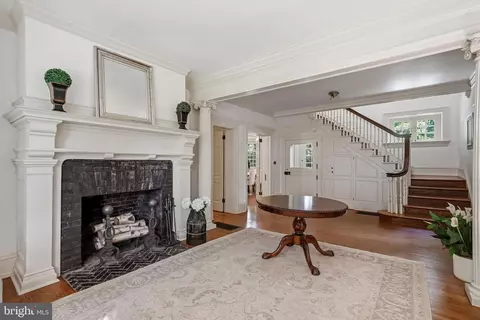 Entry Way - 443 Saint Davids Ave, Wayne, PA 19087 photo 2 of 10