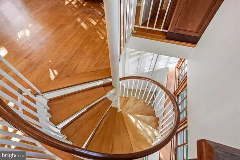 Entry Way - 443 Saint Davids Ave, Wayne, PA 19087 photo 5 of 10