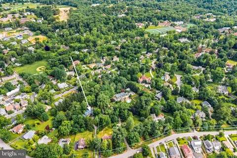 View/Area - 443 Saint Davids Ave, Wayne, PA 19087 photo 1 of 2