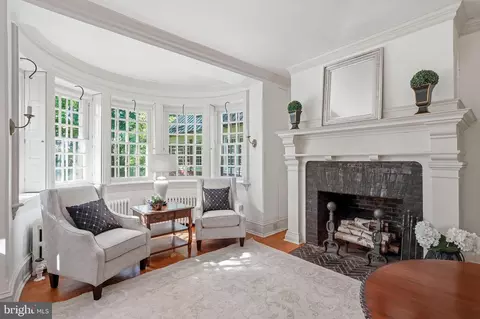 Living - 443 Saint Davids Ave, Wayne, PA 19087 photo 1 of 4