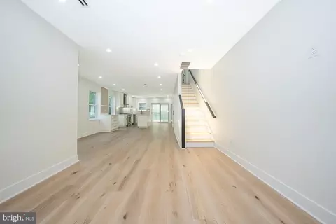 Entry Way - 256 Willow Ave, Wayne, PA 19087 photo 1 of 5