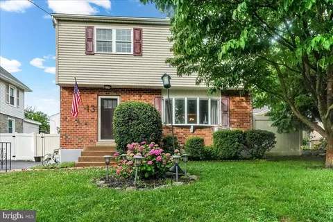 13 Mccormick Ave, Ridley Park, PA 19078