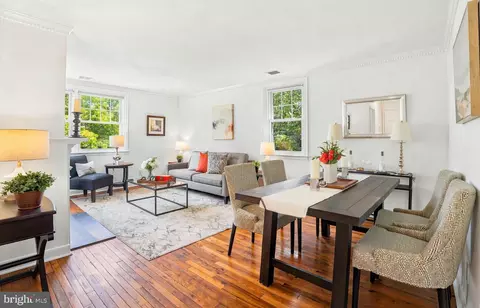 Dining - 500 E Lancaster Ave #105C, Wayne, PA 19087 photo 1 of 3