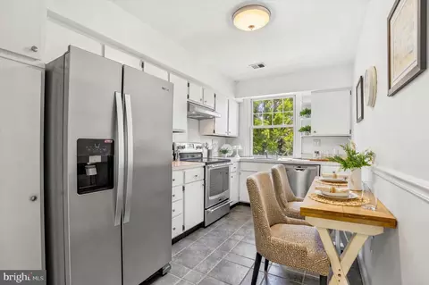Kitchen - 500 E Lancaster Ave #105C, Wayne, PA 19087 photo 1 of 1