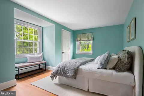 Bedroom - 400 Meadowbrook Ave, Wayne, PA 19087 photo 2 of 6