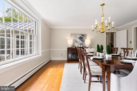 Dining - 400 Meadowbrook Ave, Wayne, PA 19087 photo 4 of 5