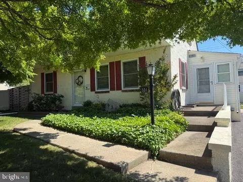 331 E Woodlyn Cir, Woodlyn, PA 19094