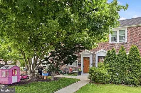212 Gramercy Dr, Clifton Heights, PA 19018