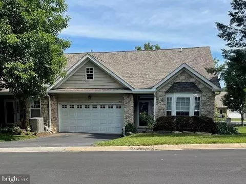 1489 Palmer Dr, Springfield, PA 19064