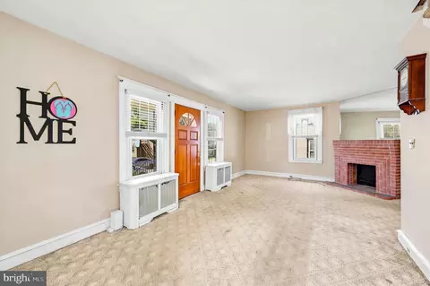 Living - 112 Ardmore Ave, Darby, PA 19082 photo 1 of 3
