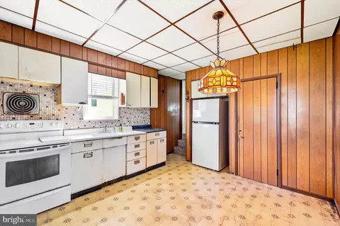 Kitchen - 112 Ardmore Ave, Darby, PA 19082 photo 2 of 2