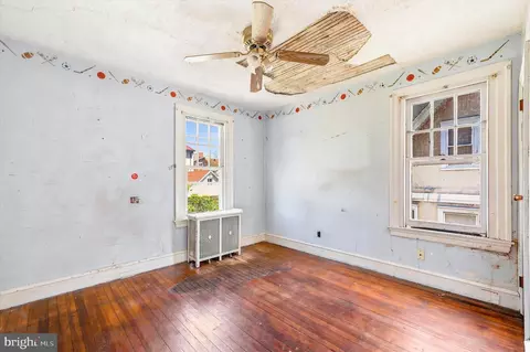 Bedroom - 112 Ardmore Ave, Darby, PA 19082 photo 2 of 5