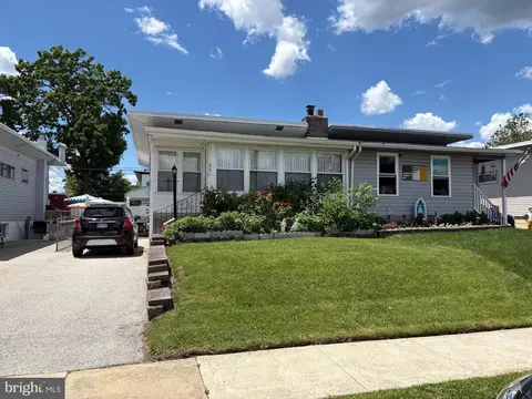 261 Hoffman Rd, Ridley Park, PA 19078