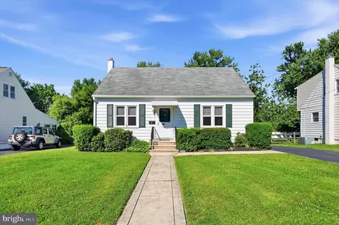 4202 Woodland Ave, Brookhaven, PA 19015