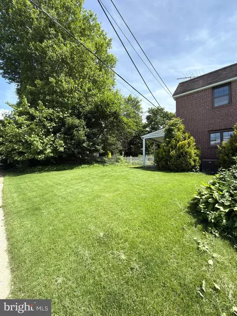 Exterior - 103 Garrison Rd, Brookhaven, PA 19015 photo 3 of 5