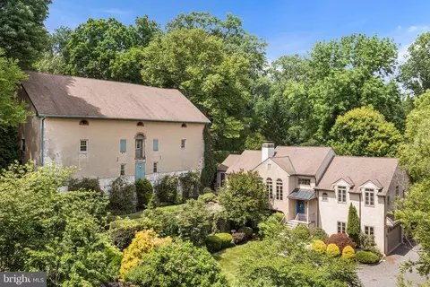 2 Todmorden Ln, Rose Valley, PA 19086