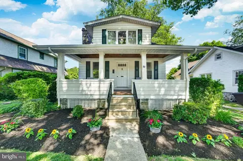 89 Saxer Ave, Springfield, PA 19064