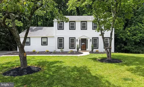 688 Meadowbrook Ln, Media, PA 19063