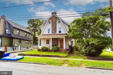 227 S Fairview Ave, Darby, PA 19082