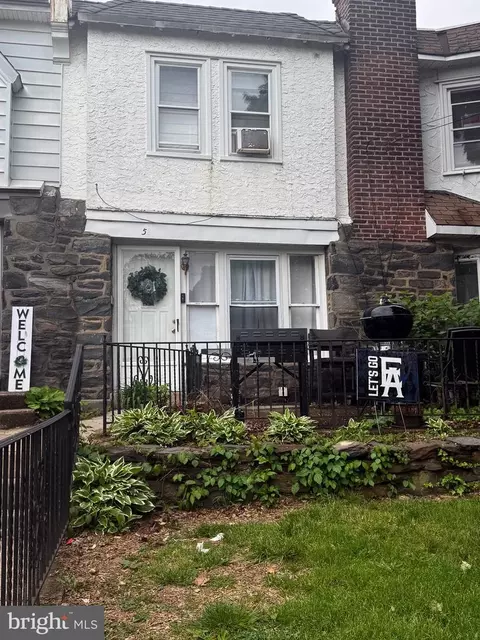 58 High St, Sharon Hill, PA 19079