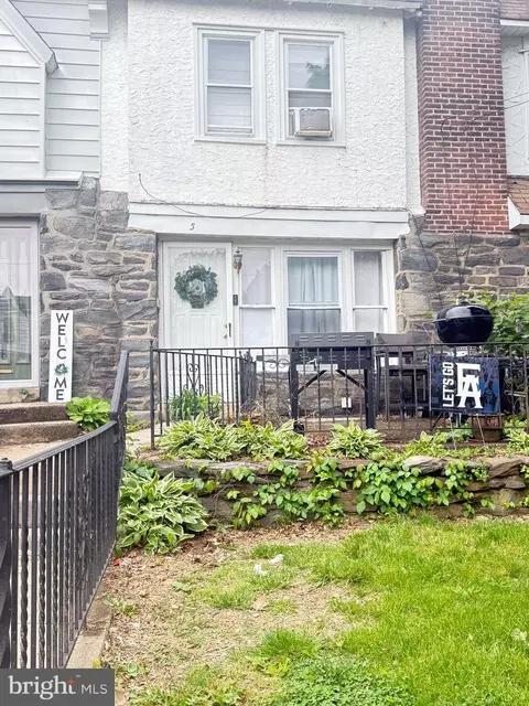 58 High St, Sharon Hill, PA 19079