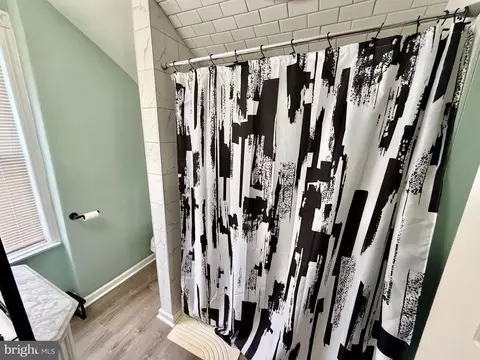 Bath - 14 Cedar St, Marcus Hook, PA 19061 photo 1 of 1