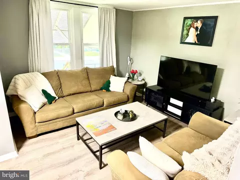 Living - 14 Cedar St, Marcus Hook, PA 19061 photo 1 of 1