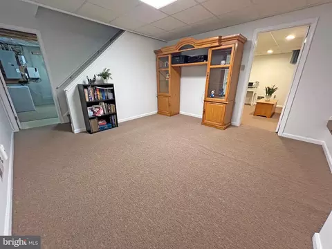 Living - 4206 Upland Dr, Boothwyn, PA 19061 photo 6 of 6