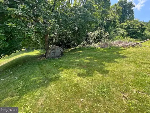 Exterior - 4206 Upland Dr, Boothwyn, PA 19061 photo 13 of 16