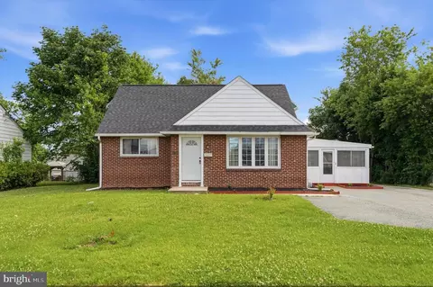 3773 Bridgewater Rd, Brookhaven, PA 19015