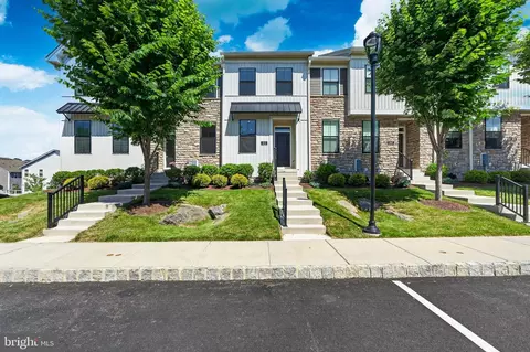 512 Hoopes Ln, Media, PA 19063