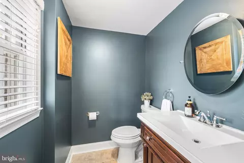 Bath - 411 Sugartown Rd, Wayne, PA 19087 photo 1 of 1