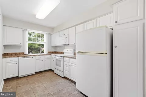 Kitchen - 500 E Lancaster Ave # 108A, Wayne, PA 19087 photo 2 of 2