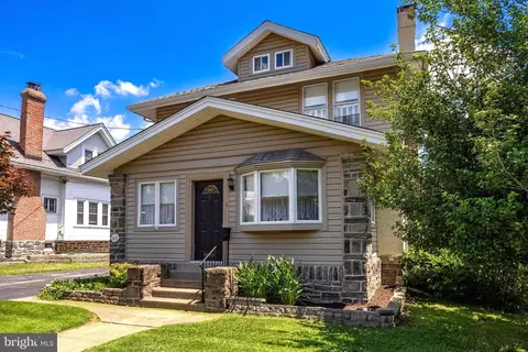 1015 Weller Ave, Havertown, PA 19083