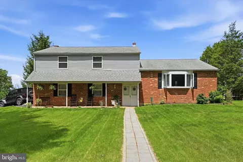 1520 Caroline Dr, Aston, PA 19014