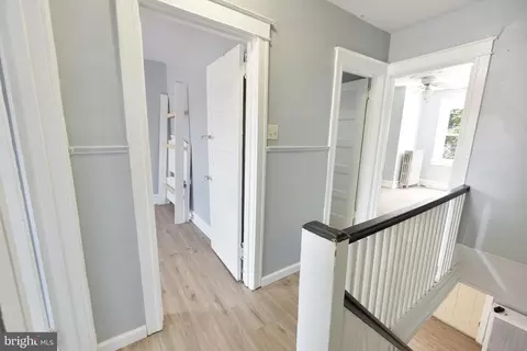 Entry Way - 7023 Clover Ln, Upper Darby, PA 19082 photo 4 of 5