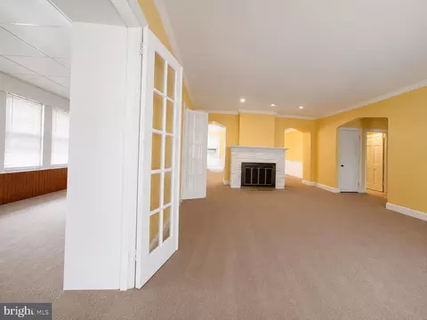 Living - 3 E Providence Rd, Lansdowne, PA 19050 photo 3 of 3