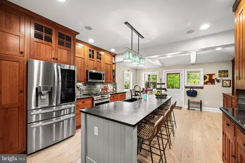 Kitchen - 118 Walnut Ave, Wayne, PA 19087 photo 2 of 4