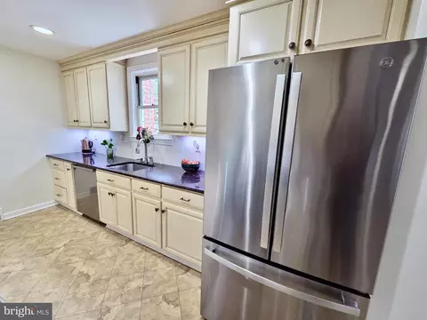 Kitchen - 310 Butler Rd, Springfield, PA 19064 photo 4 of 4
